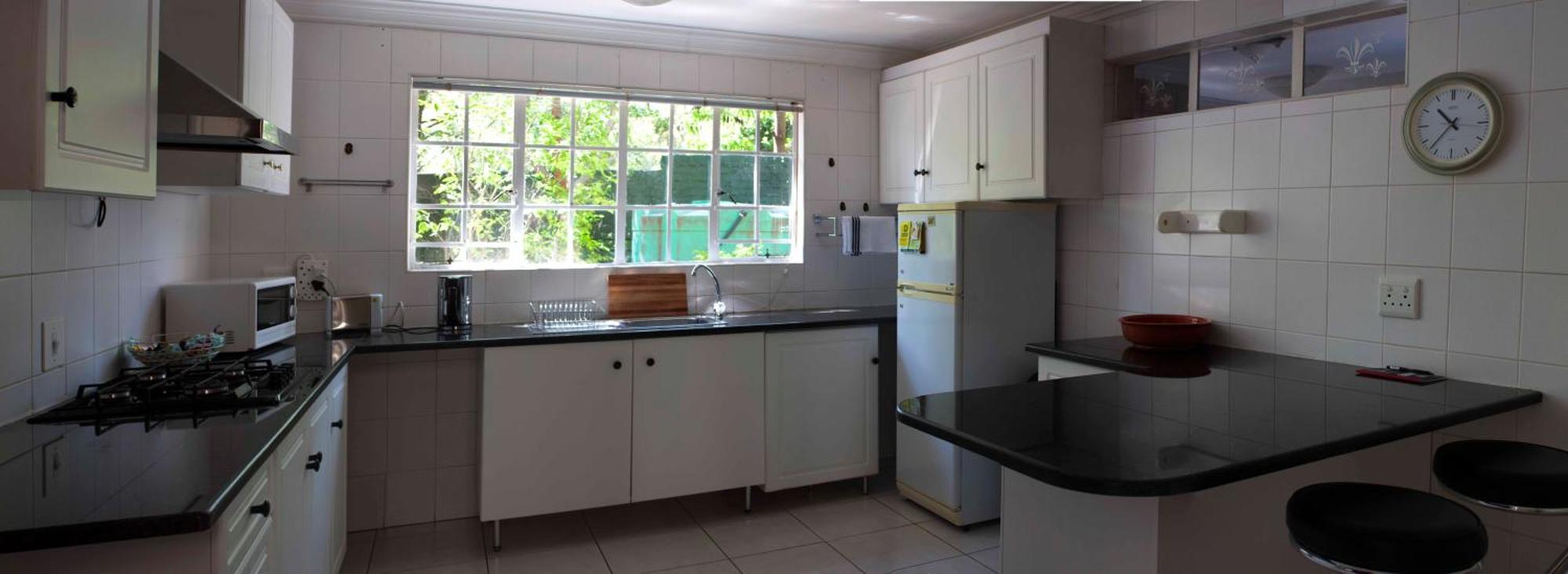ซัมเมอร์วิว เกสต์ลอดจ์ Bed & Breakfast โจฮันเนสเบิร์ก ห้อง รูปภาพ