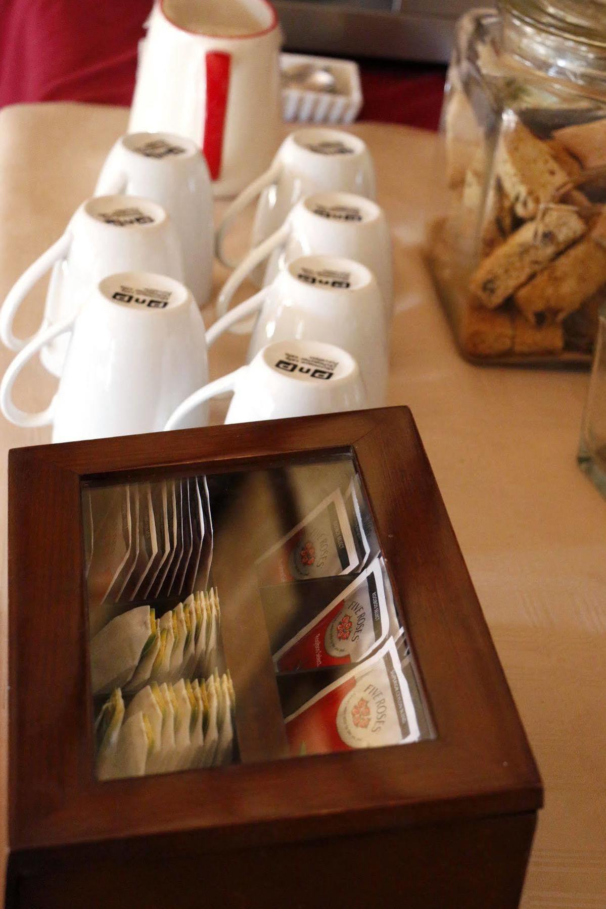 ซัมเมอร์วิว เกสต์ลอดจ์ Bed & Breakfast โจฮันเนสเบิร์ก ภายนอก รูปภาพ