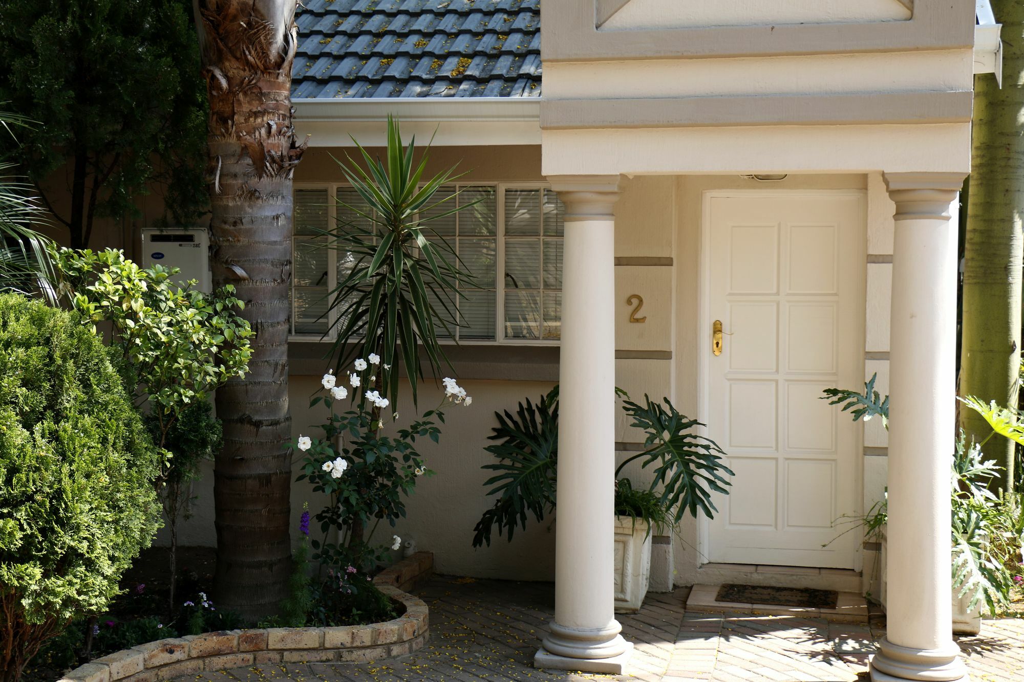 ซัมเมอร์วิว เกสต์ลอดจ์ Bed & Breakfast โจฮันเนสเบิร์ก ภายนอก รูปภาพ